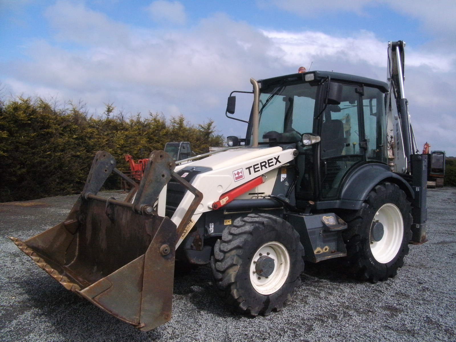 экскаватор погрузчик Terex 860